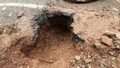 छत्तीसगढ़ के बीजापुर में नक्सलियों ने किया IED ब्लास्ट, CRPF के तीन जवान घायल, एक की हालत गंभीर