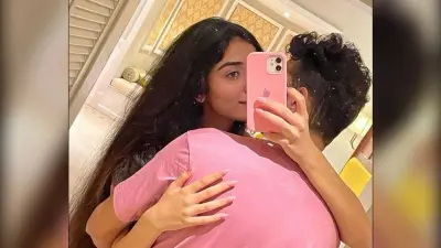 Munawar Faruqui ने कुछ इस तरह सेलिब्रेट किया गर्लफ्रेंड का बर्थडे, गुलाब-केक से नाजिला को किया खुश,PHOTOS