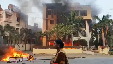 मराठा आरक्षण आंदोलन के दौरान हिंसा के बाद धाराशिव जिले में कर्फ्यू लागू