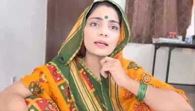Neha Singh Rathore: मध्य प्रदेश के पेशाब कांड में नेहा सिंह पर FIR, संघ पर किया था आपत्तिजन मीम पोस्ट