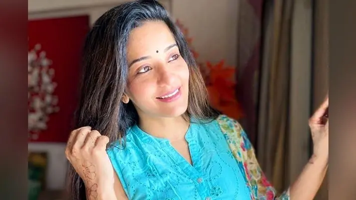 तूफानी सीनियर हिना खान ने ऑरेंज कलर की ड्रेस में शेयर की बेहद खूबसूरत PHOTOS, फैंस बोले- आपकी तसवीर मेरी अगली…