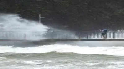 New Zealand Cyclone: गैब्रियल चक्रवात के चलते न्यूजीलैंड में आपातकाल की घोषणा, कई घरों की बिजली गुल