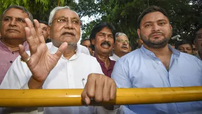 बिहार: दरभंगा एम्स की जमीन कैंसिल करने पर भड़के नीतीश कुमार, कहा- ये लोग हटेंगे तब ही होगा अच्छा काम