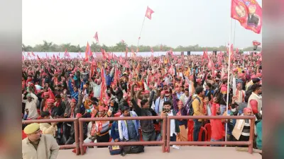 UP Chunav 2022: आरक्षण की उम्मीद से आया निषाद समाज निराश, घोषणा न होने से लगाया नारा आरक्षण नहीं तो वोट नहीं