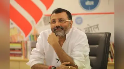 देवघर सांसद निशिकांत दुबे ने हरी झंडी दिखाकर पाटलिपुत्र एक्सप्रेस को मथुरापुर स्टेशन से रवाना किया