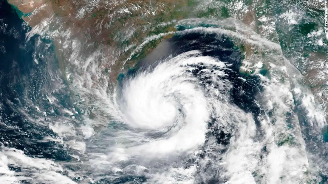 महाराष्ट्र पर 129 साल बाद साइक्लोन ‘निसर्ग’ का साया, कोरोना संकट से जूझ रहे राज्य में मंडराया बड़ा खतरा