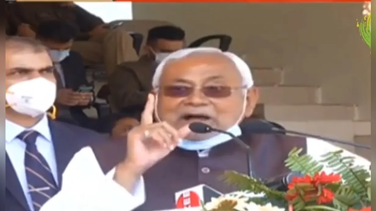 Liquor Ban in Bihar: बिहार में शराबबंदी पर सीएम नीतीश सख्त, बोले- शराबबंदी लागू रहेगी, कोई ढिलाई नहीं होगी अपराधी कोई भी हो, बचेंगे नहीं