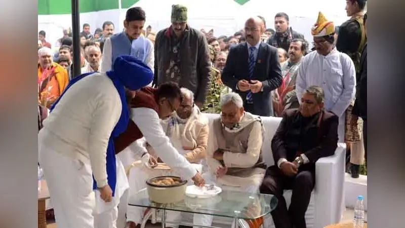 इस बार बशिष्ठ ��ाबू नहीं देंगे मकर संक्रांति पर ‘सियासी दही-चूड़ा भोज’, जानिये क्या बताया कारण
