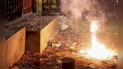 इस दिवाली पटाखों से करें परहेज, लॉकडाउन खत्म होते ही तीन गुना बढ़ा प्रदूषण, पटाखे और बढ़ायेंगे