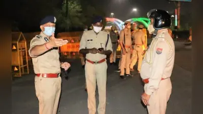 त्योहारी सीजन में नोएडा बॉर्डर पर बढ़ाई गई सुरक्षा, दिल्ली में आतंकी पकड़ाने से यूपी पुलिस अलर्ट पर