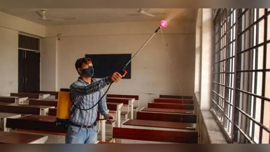 School/College Reopen: बिहार में आज खुलेंगे काॅलेज, लेकिन चार से होंगी कक्षाएं, हॉस्टल खोलने पर अभी निर्णय नहीं