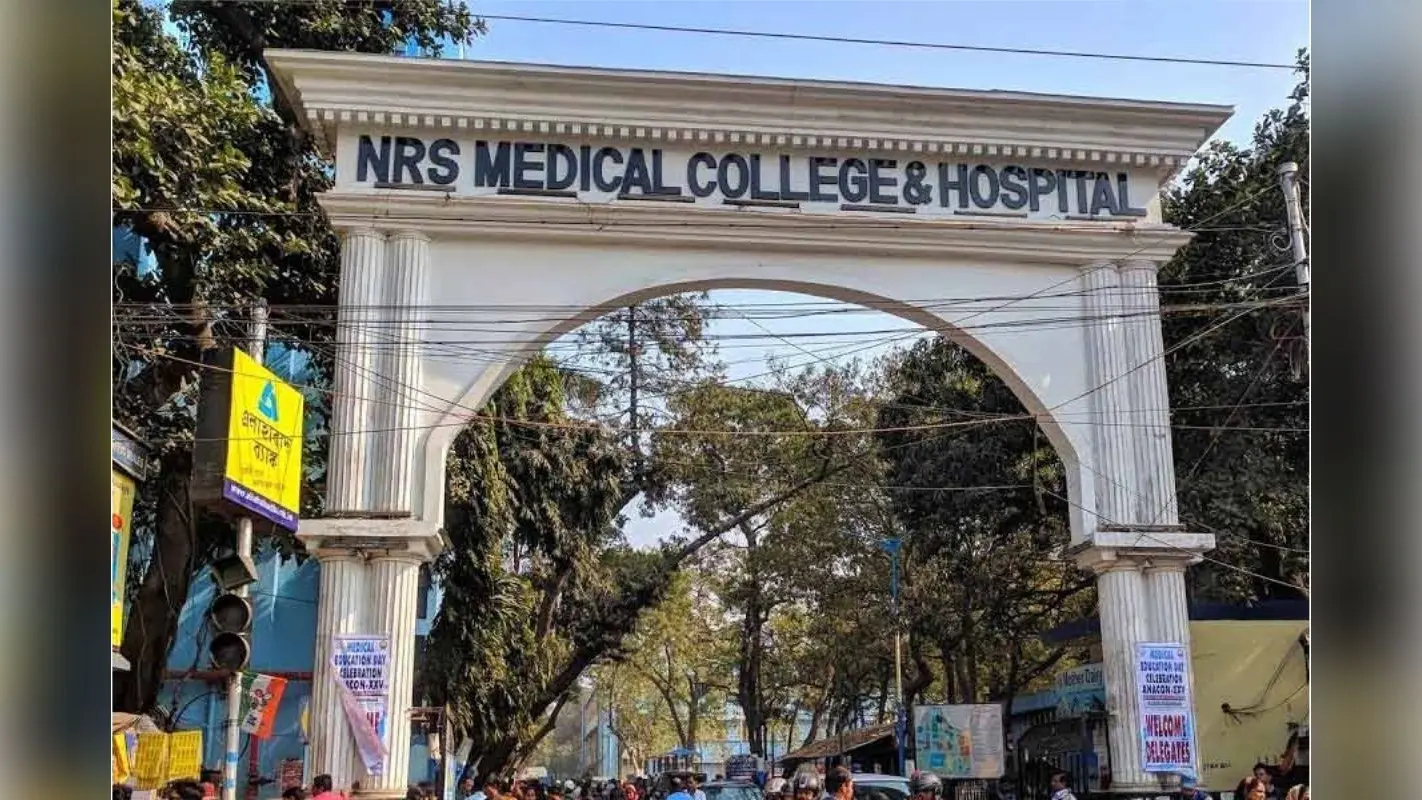 एनआरएस अस्पताल में आग लगने से हड़कंप, कार्डियोलॉजी विभाग में उठा धुआं