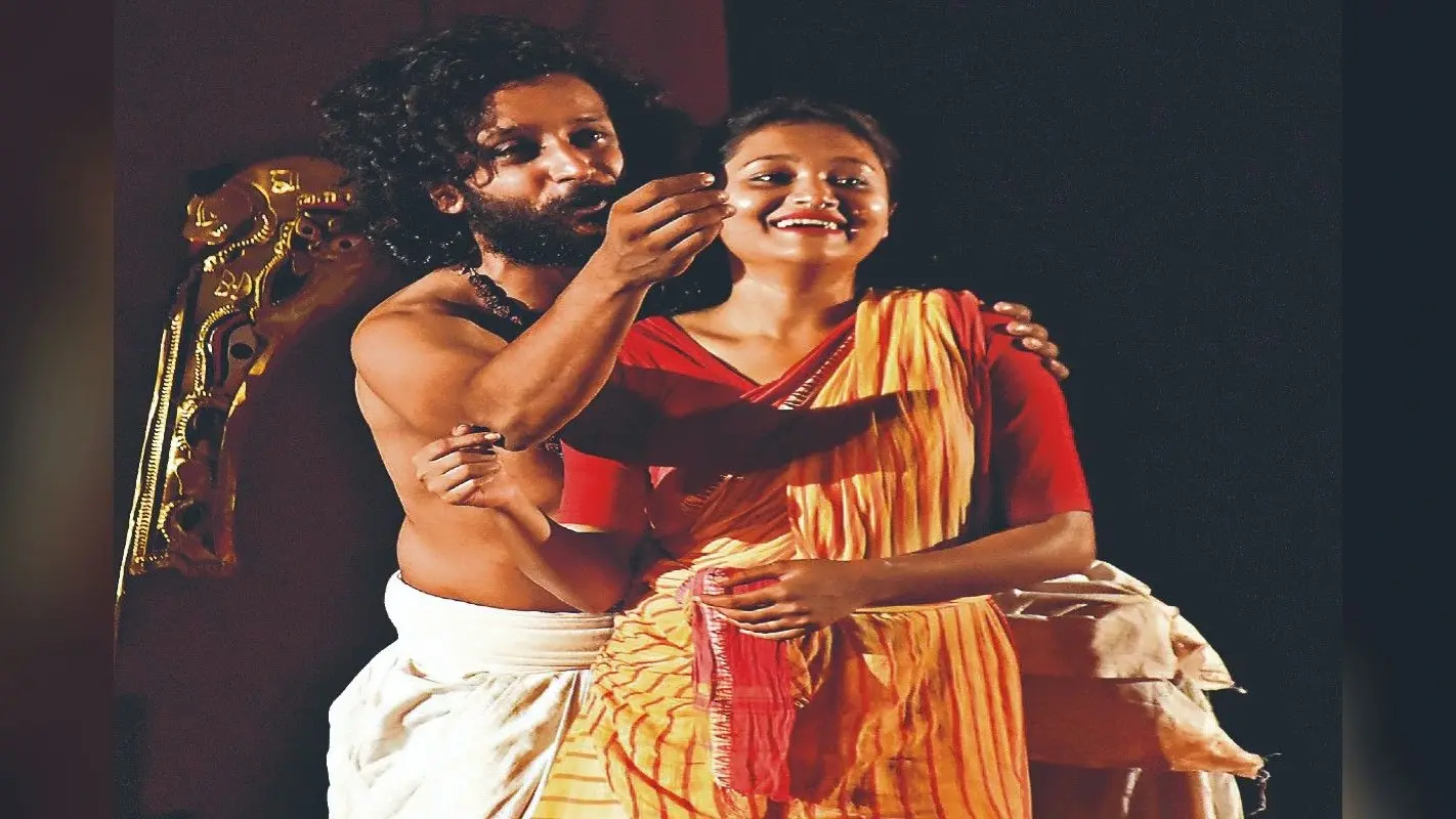 रांची में नाट्योत्सव ‘अबुआ दिशुम’ का हुआ समापन, कलाकारों ने मानवीय संवेदना को झकझोर दिया