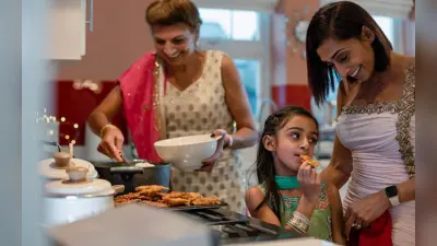 Diwali 2022: दिवाली में इन चटपटे नाश्ते के साथ करें Festive Enjoy, बांटें खुशियां