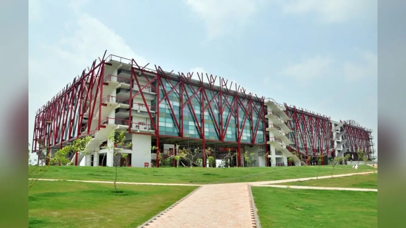 क्यूएस वर्ल्ड यूनिवर्सिटी रैंकिंग में ओपी जिंदल ग्लोबल यूनिवर्सिटी टॉप पर