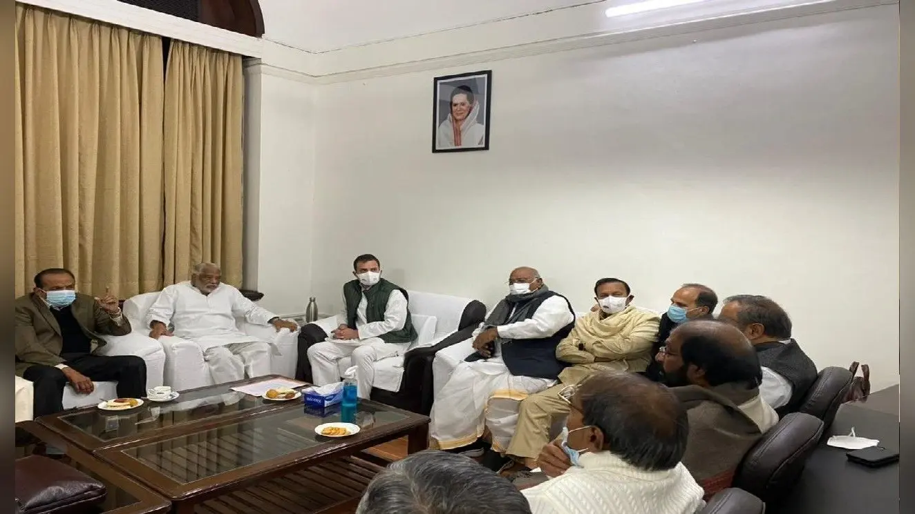 Opposition Meeting: सरकार को विपक्षी पार्टियों से डर, बोले मल्लिकार्जुन खड़गे- माफी मांगने का सवाल ही नहीं