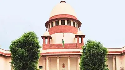 Hijab Row: कर्नाटक हिजाब मामले पर तुरंत सुनवाई से सुप्रीम कोर्ट का इनकार, कहा- मामले को न दें तूल