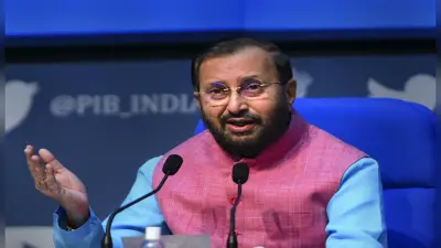 दिसंबर 2021 तक हर भारतवासी को कोरोना का वैक्सीन लग जायेगा : प्रकाश जावड़ेकर