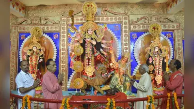 Durga Puja 2022: हजारीबाग में मां दुर्गा की निकली डोली, देखें तस्वीरें