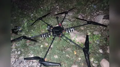 कश्मीर में जवानों ने गिराया ड्रोन, 5 किलो आईईडी बरामद, लश्कर के दो आतंकी भी ढेर, जानें क्या है पूरी साजिश