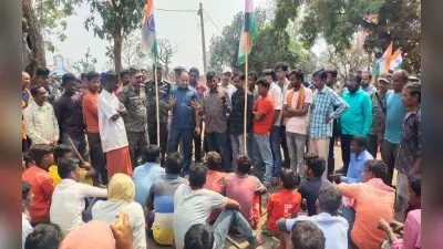 झारखंड : तिलका मांझी की प्रतिमा क्षतिग्रस्त करने के विरोध में पाकुड़ के सिंगारसी-अमड़ापाड़ा रोड घंटों जाम