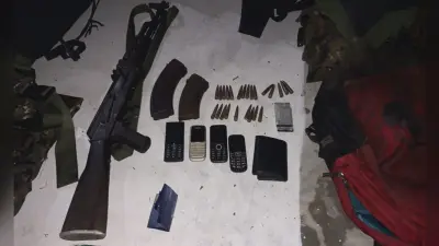 मनातू में पुलिस और नक्सलियों के बीच मुठभेड, AK- 47 समेत 3 नक्सली गिरफ्तार