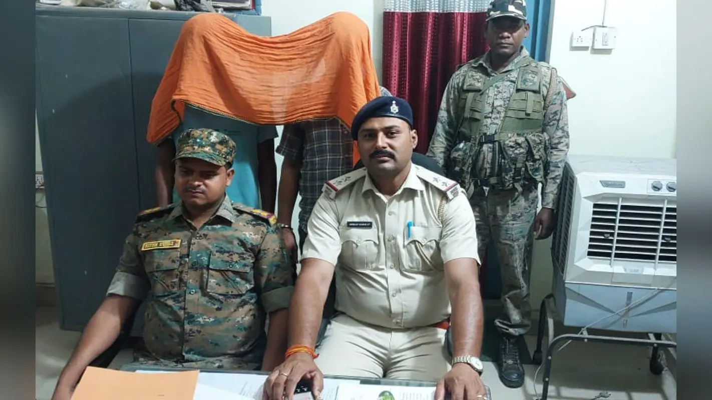 Jharkhand News: दो मोबाइल फोन और नगदी लूटपाट मामले में पलामू के 8 युवा पहुंचे सलाखों के पीछे, पढ़ें पूरी खबर