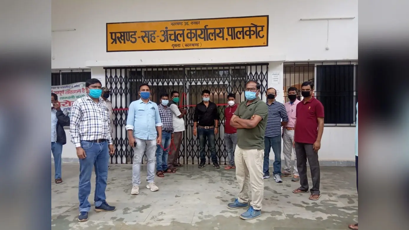 Coronavirus In Jharkhand Updates: पेटरवार के आजसू नेता की Covid19 से मौत, चतरा के एसपी ऋषभ झा कोरोना से संक्रमित