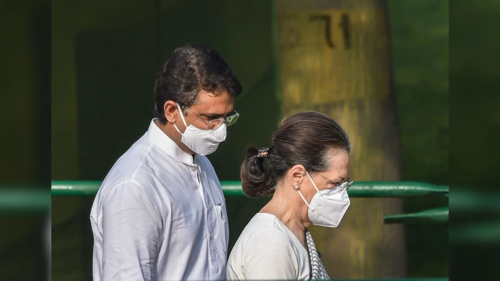 Sonia Gandhi Corona Positive: कांग्रेस अध्यक्ष सोनिया गांधी कोविड पॉजिटिव, हल्के बुखार के लक्षण