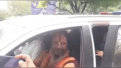 माहौल बिगाड़ने ताजमहल जा रहे जगद्गुरु परमहंस आचार्य हिरासत में, शिवलिंग स्थापित करने का किया था ऐलान