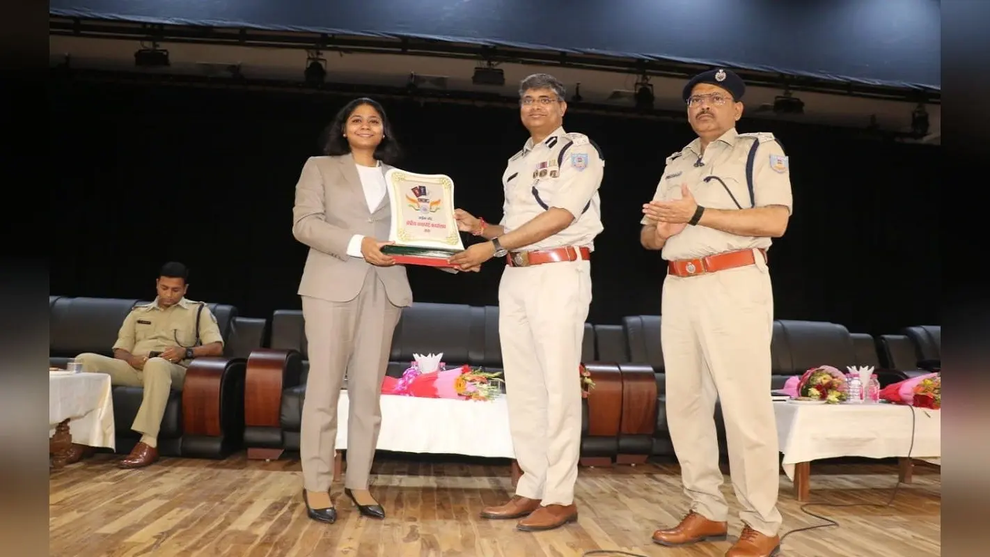 झारखंड के 5 जिलों के पुलिस पदाधिकारियों को पासपोर्ट वेरिफिकेशन की ट्रेनिंग, ये सावधानी बरतने का निर्देश