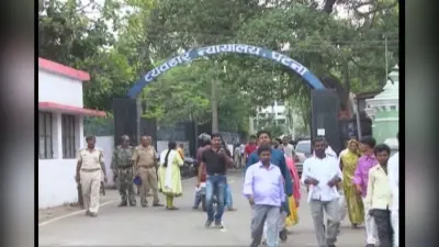 पटना सिविल कोर्ट में कमीशन लेकर पुलिस दे रही थी केस, आपस में भिड़े वकील और मुंशी, जमकर हुई मारपीट