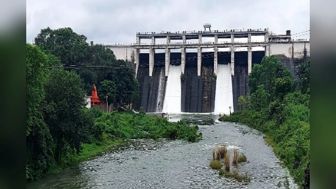 NDRF की टीम सुबह पांच बजे से पतरातू डैम में चला रही रेस्क्यू ऑपरेशन, दो और शव बरामद