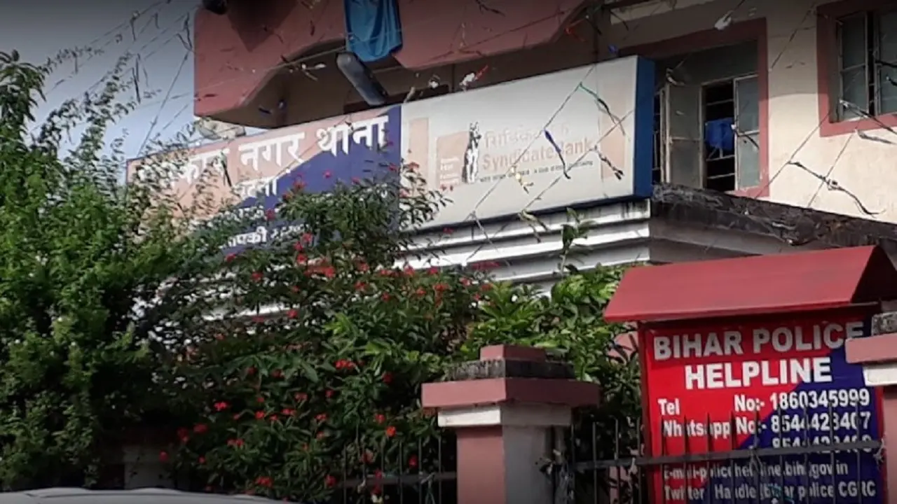 Patna News: भटका हुआ मासूम थाने में शरारत करने के बाद आराम से सोता रहा, रात भर तलाशती रही मां…