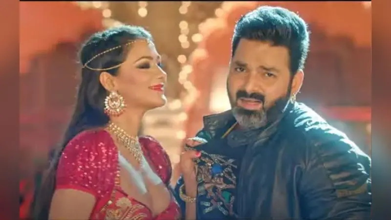 पवन सिंह-नम्रता मल्ला की बोल्ड अदाएं देख फैंस का चकराया सर,रिलीज होते ही इंटरनेट पर छा गया लाल घाघरा गाना