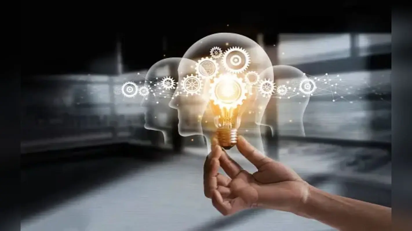 Personality Traits of Intelligent: आप मत कहिए आपकी आदतें बता देंगी कितने बुद्धिमान हैं आप?