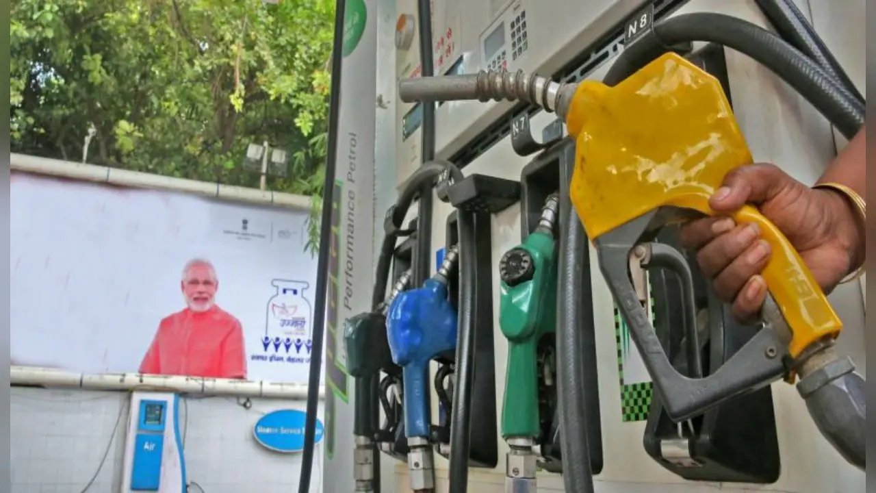 Budget 2021: डीजल-पेट्रोल पर बजट में लगा कृषि सेस, जानें कीमत पर क्या होगा असर