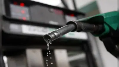 Petrol Diesel Price : पेट्रोल-डीजल की कीमत में लगी आग, 25 पैसे की वृद्धि के बाद जानें कहां कितना है रेट