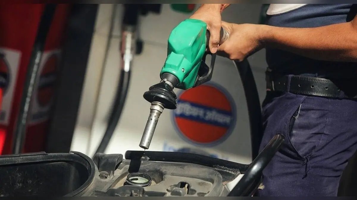 Petrol Diesel Price: घटेंगे पेट्रोल-डीजल के दाम! केंद्रीय पेट्रोलियम मंत्री हरदीप सिंह पुरी ने कही ये बात
