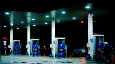 Petrol Price Hike: कच्चा तेल 100 डॉलर के करीब, 7 मार्च को पेट्रोल-डीजल की कीमतों में भारी वृद्धि संभव