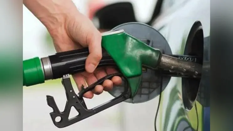 ‘Petrol-Diesel पर टैक्स घटाया तो कल्याणकारी योजनाओं पर होगा असर’- सदन में बोले बिहार सरकार के मंत्री, हंगामा