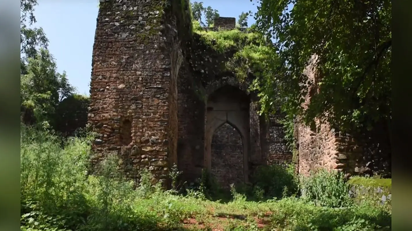 सबसे प्राचीन किलों में से एक है झारखंड का पलामू किला, देखें इन तस्वीरों में यहां की खूबसूरती