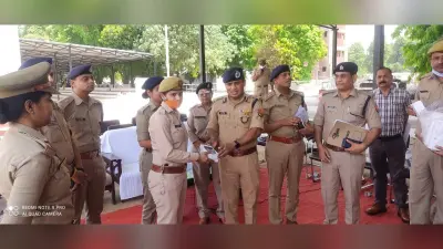 लखनऊ में पिंक बूथ में तैनात महिला सिपाहियों का किया गया सम्मान, बताया गया बेहतर पुलिसिंग करने का ‘तरीका’
