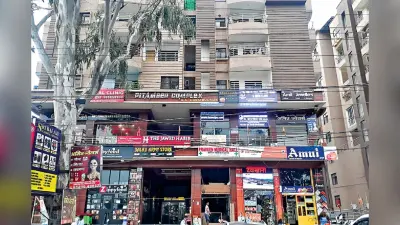 रांची के पीतांबर कॉम्प्लेक्स की कहानी: दो साल भी नहीं हुए और भवन के अंदर और बाहर आ गयी दरारें