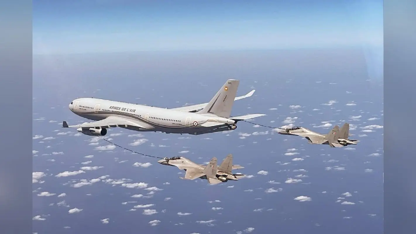ऑस्ट्रेलिया के आसमान पर गरजे वायुसेना के SU-30 विमान, पिच ब्लैक अभ्यास में ले रहे हिस्सा