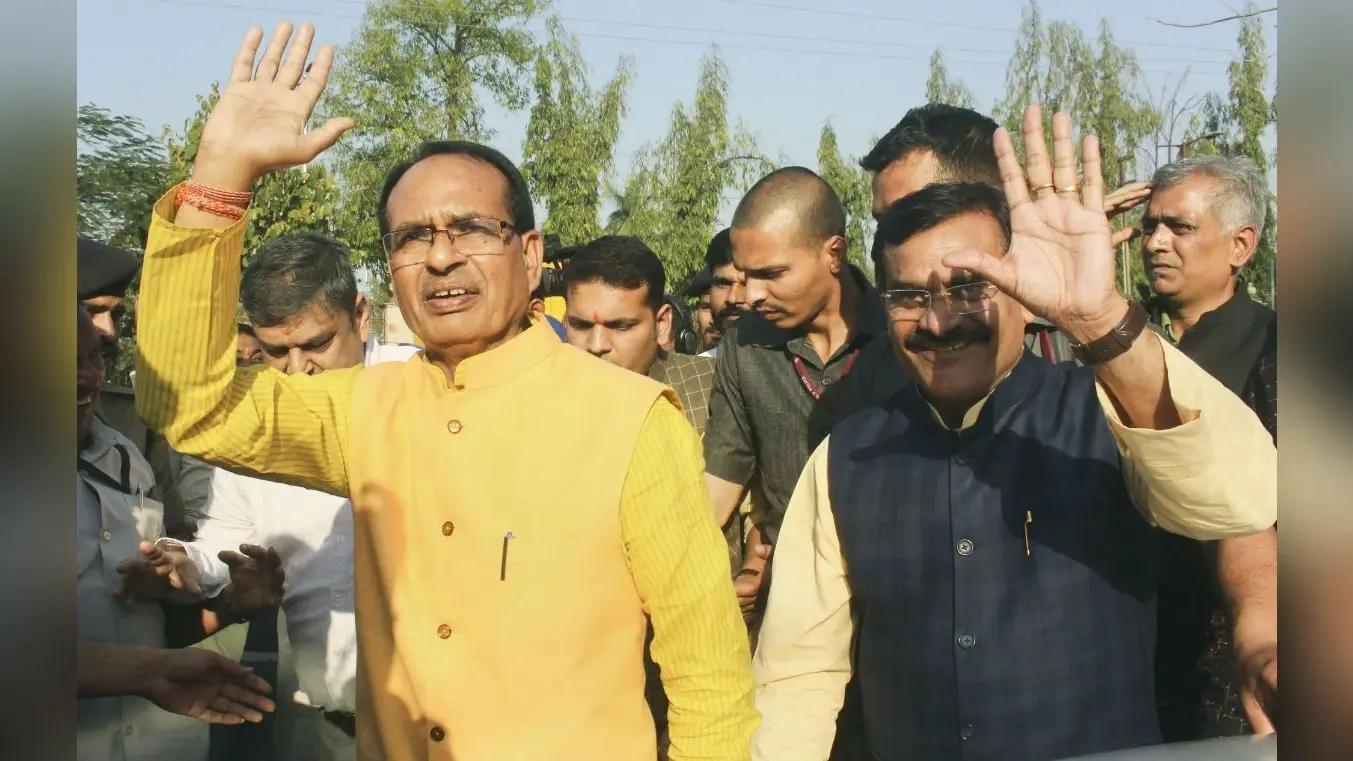 Madhya Pradesh by Election 2020 : क्या ग्वालियर चंबल संभाग को कांग्रेस के ‘पंजे’ से निकाल पाएगी भाजपा ? पिछली हार से शिवराज ने सीखा सबक