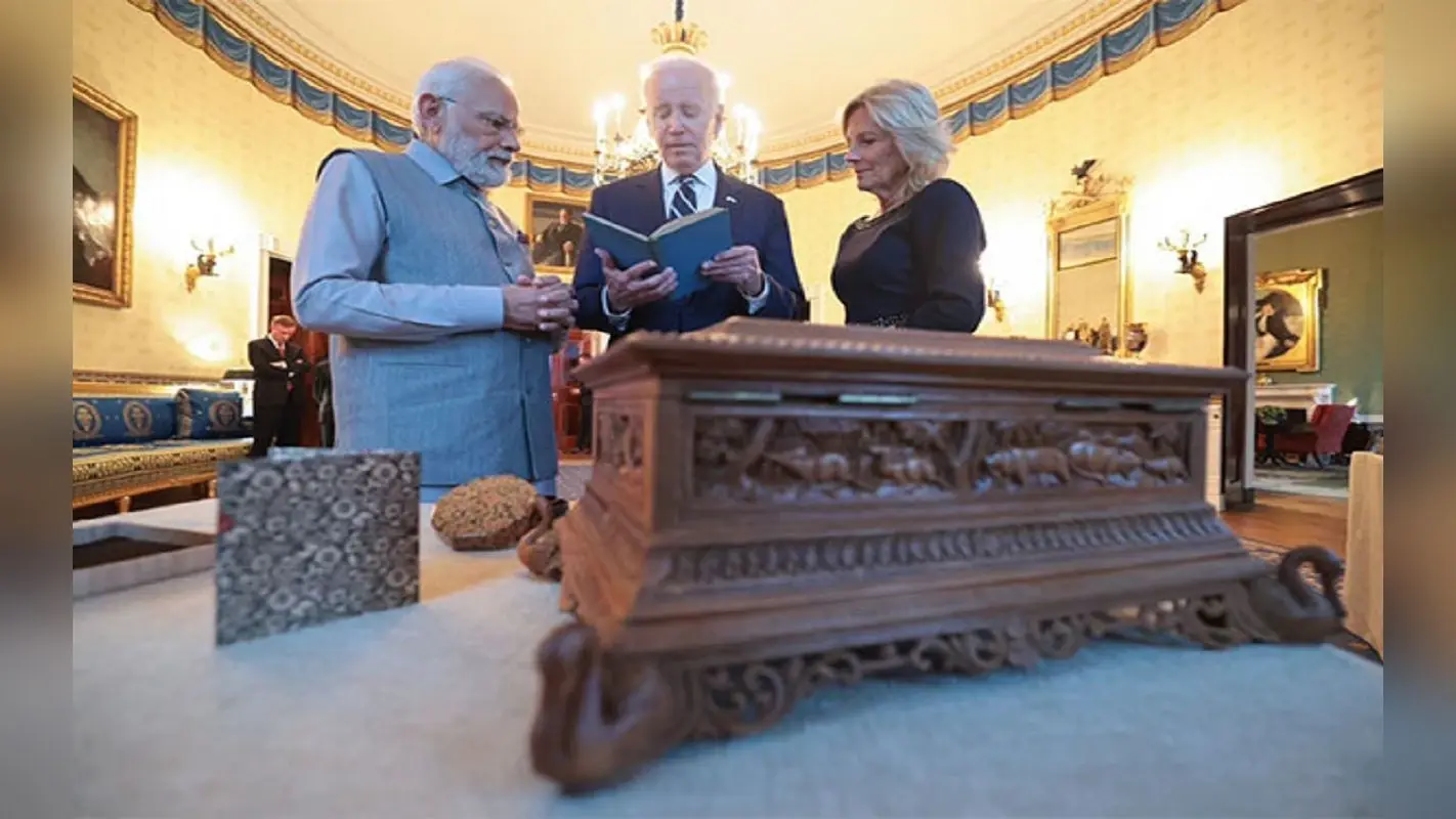 PM Modi US Visit: पीएम मोदी ने बाइडन दंपती को दिए ये उपहार, तस्वीरों में देखें इन तोहफों में क्या हैं खास