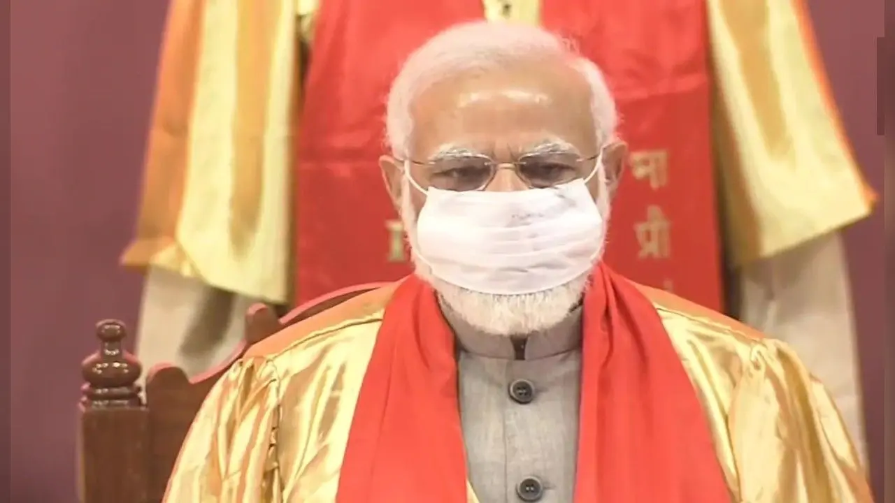 PM Modi ने मुंबई में दो वंदे भारत एक्सप्रेस ट्रेन का किया उद्घाटन, बोले – आधुनिक इंडिया की शानदार तस्वीर है यह