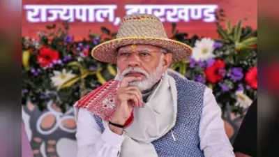 भगवान बिरसा के वंशज सुखराम से पीएम मोदी ने पूछा हालचाल, कहा- हम आपसे छोटे हैं