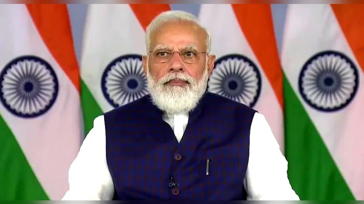 पेट्रोल-डीजल की बढ़ी कीमतों पर एक्शन में पीएमओ, पीएम मोदी ने तेल कंपनियों के प्रमुखों से कही ये बात